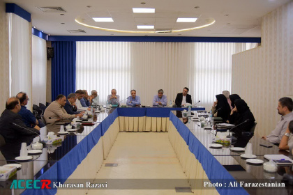 نشست مهدی باصولی معاون آموزشی جهاددانشگاهی با مدیران گروه‌های پژوهشی جهاددانشگاهی خراسان رضوی